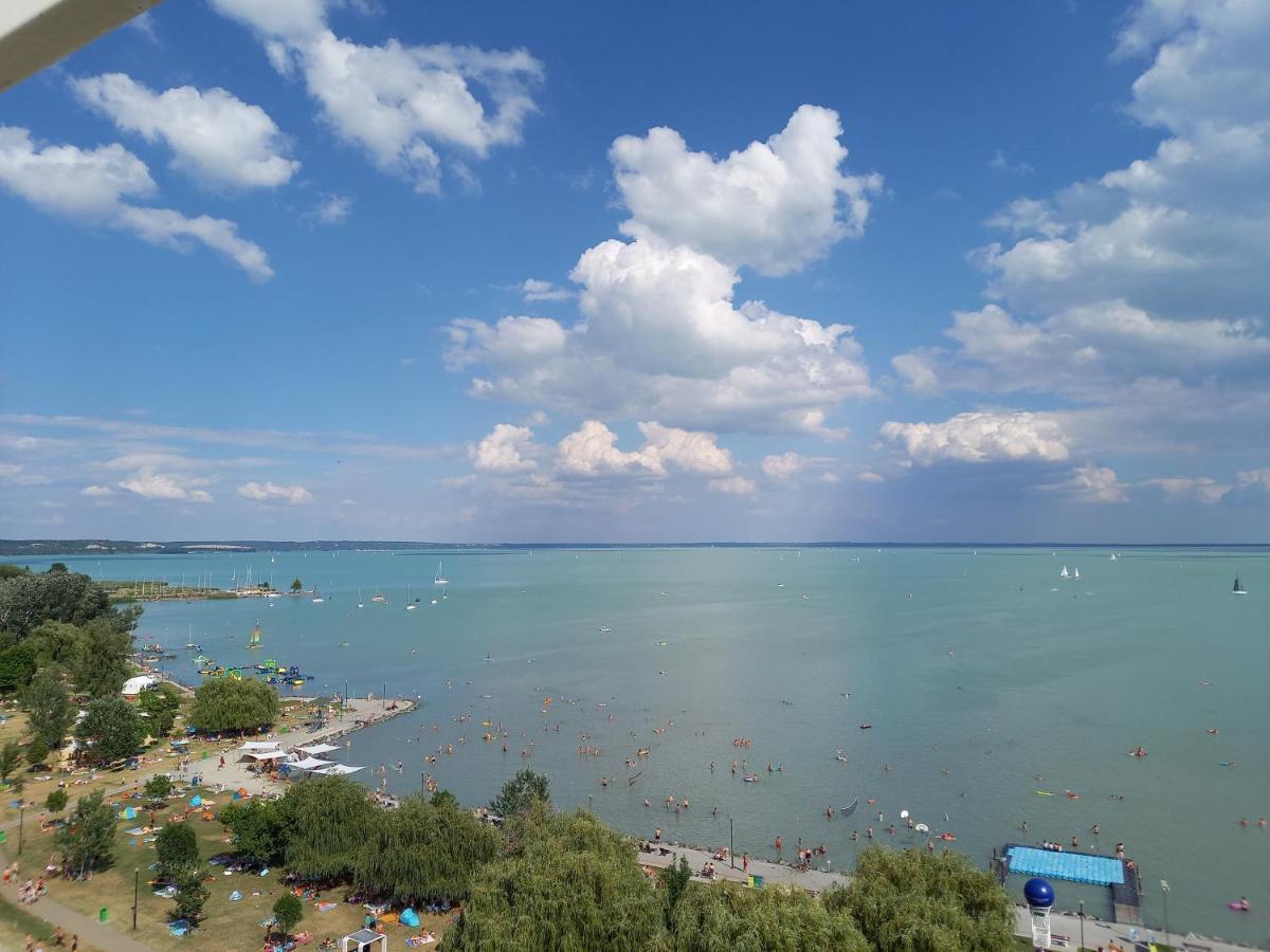 Balatonalmádi Malibu Apartment Balaton North מראה חיצוני תמונה
